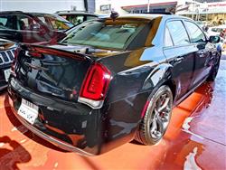 کرایسلەر 300